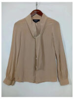 camisa marrón o beige claro Gucci talla 36