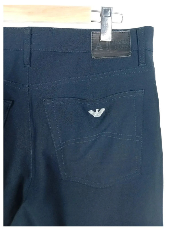 ab15ac43-2a5c-445a-a0b5-484b67b44e1a.jpeg pantalón Armani azul talla w34 y talla 42