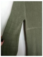 jersey verde guess talla s o top y2k vintage años 00s ajustado con hombros al aire.