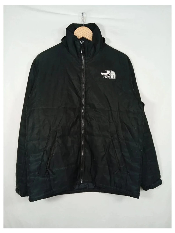 b0fedfc2-3393-4670-bb12-a49b32cd2008.jpeg abrigo north face supreme talla M