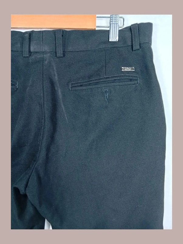 054b124b-9f16-4eb5-97dd-5308e77bb119.jpeg pantalón d&g negro talla 40