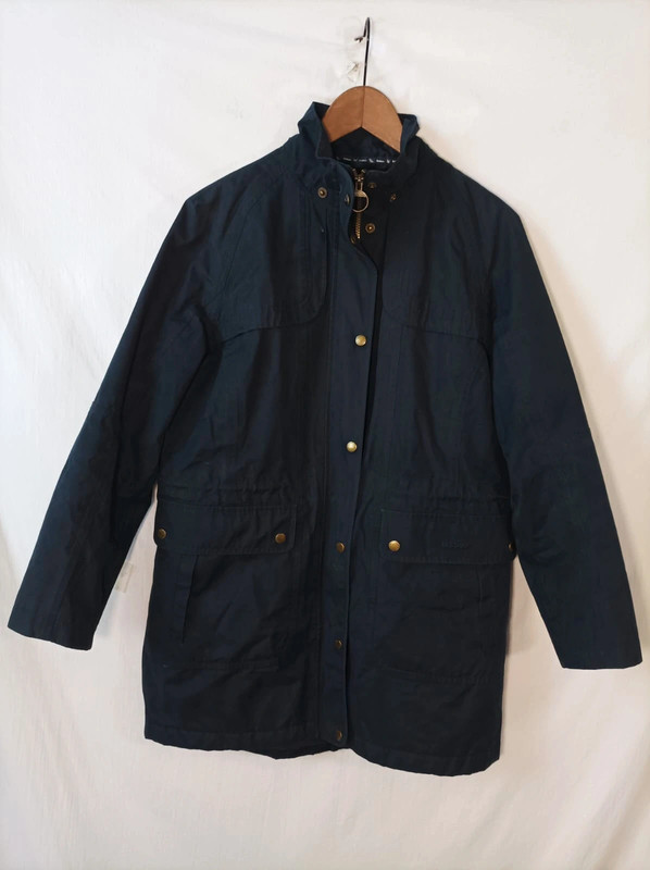 0a2d4501-06e1-46b4-b831-e26550ac7b9f.jpeg Abrigo Barbour azul talla 44 Barbour buttermere jacket