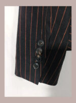Chaqueta Escada negra con rayas naranjas "diplomática" talla 42. Sin estrenar.