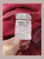 pantalón Levis rojo w38 l32 talla 48