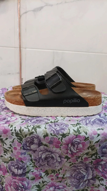 2e878355-695b-4967-8866-f265c166a3bc.jpeg Papillio by birkenstock talla 39 de plataforma alta