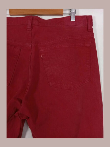 pantalón Levis rojo w38 l32 talla 48