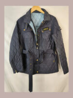 Chaqueta acolchada Barbour internacional, azul oscuro con forro azul claro Talla 38