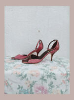 Sandalias o zapatos rosas talla 39