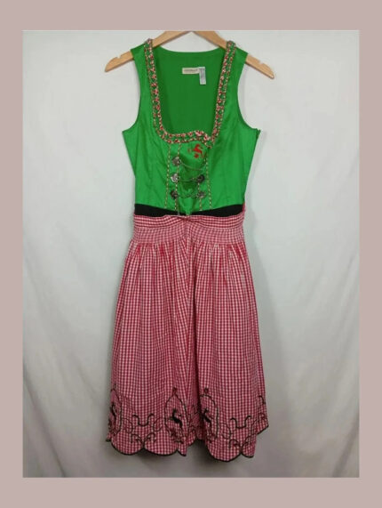 vestido verde con delantal landhaus tipo oktoberfest vintage alemán tirolesa austríaco. Original.