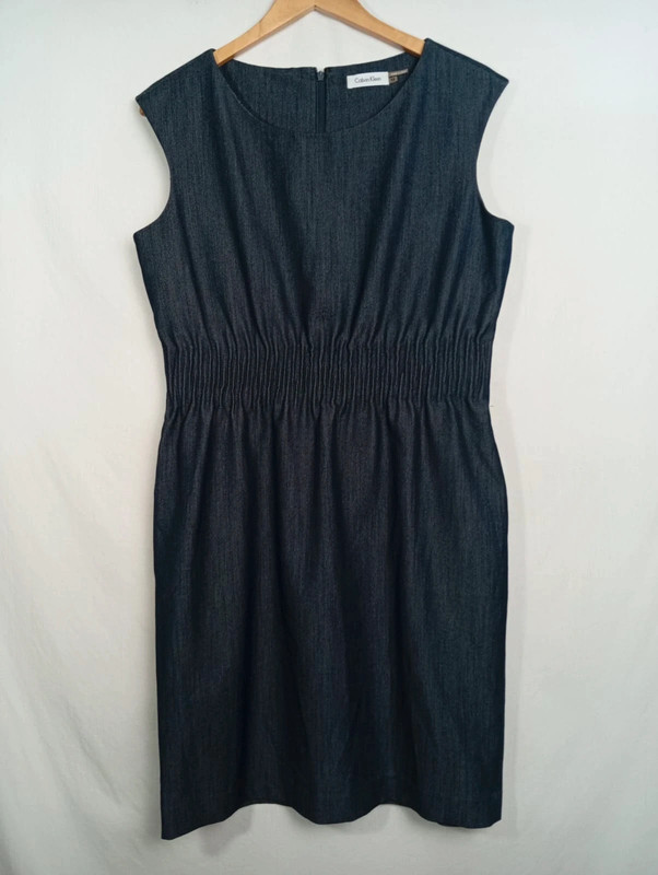 593a1db3-4a9c-4c6a-979b-7031790b870c.jpeg vestido azul marino Calvin Klein talla 12 o L