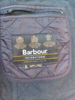 Barbour International azul oscuro acolchada con forro talla XL