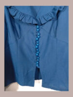 blusa con volantes azul marino talla 36 vintage años 80s. Perfecto estado.