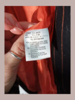 Chaqueta Escada negra con rayas naranjas "diplomática" talla 42. Sin estrenar.