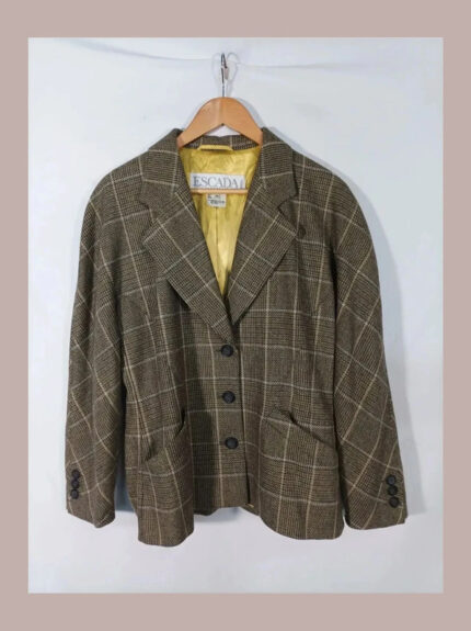 Chaqueta Escada americana marrón de cuadros talla 40 de pura lana.