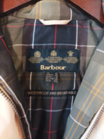 Barbour parca beige con capucha talla 38