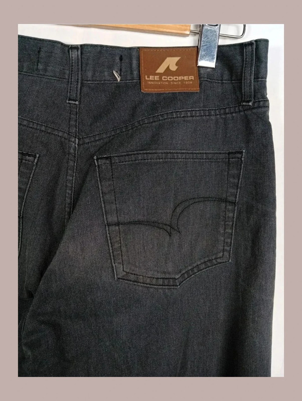 8d10936a-3486-4d50-b1a7-0d5654e953dd.jpeg pantalón lee cooper gris talla 42