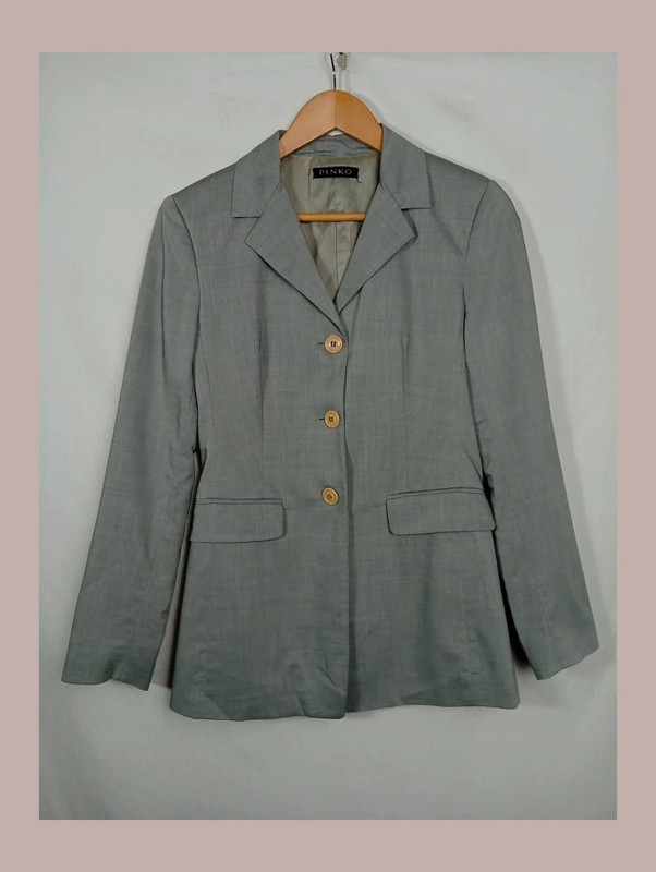 9f66ec46-dc9c-43cb-9953-a50608c1cc05.jpeg americana fina gris pinko talla 38