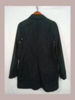 gabardina negra gap talla M