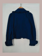 blusa con volantes azul marino talla 36 vintage años 80s. Perfecto estado.