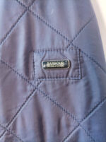Barbour International azul oscuro acolchada con forro talla XL