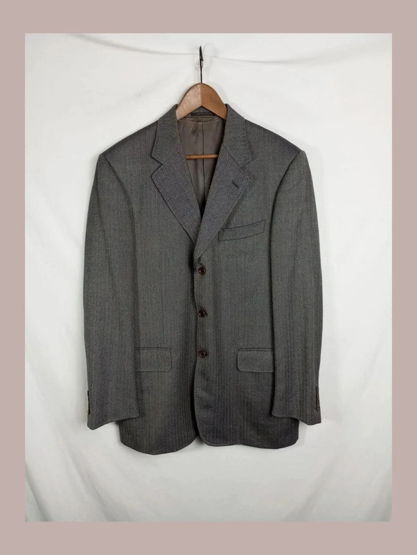 cd8fabbe-6e45-49f9-9213-6e34993b2247.jpeg americana pierre cardin espiga marrón talla L