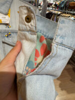 Vaquera fendi distressed forro de flores muy usada talla s