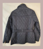Chaqueta acolchada Barbour internacional, azul oscuro con forro azul claro Talla 38