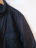 Barbour International azul oscuro acolchada con forro talla XL