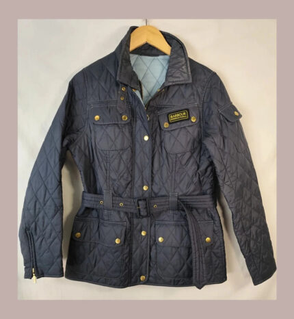 Chaqueta acolchada Barbour internacional, azul oscuro con forro azul claro Talla 38