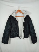 abrigo Nike reversible blanco por dentro, talla S