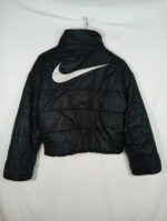 abrigo Nike reversible blanco por dentro, talla S