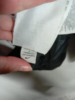 abrigo Nike reversible blanco por dentro, talla S