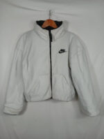 abrigo Nike reversible blanco por dentro, talla S