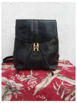 Mochila de piel Giudi negra. Perfecto estado