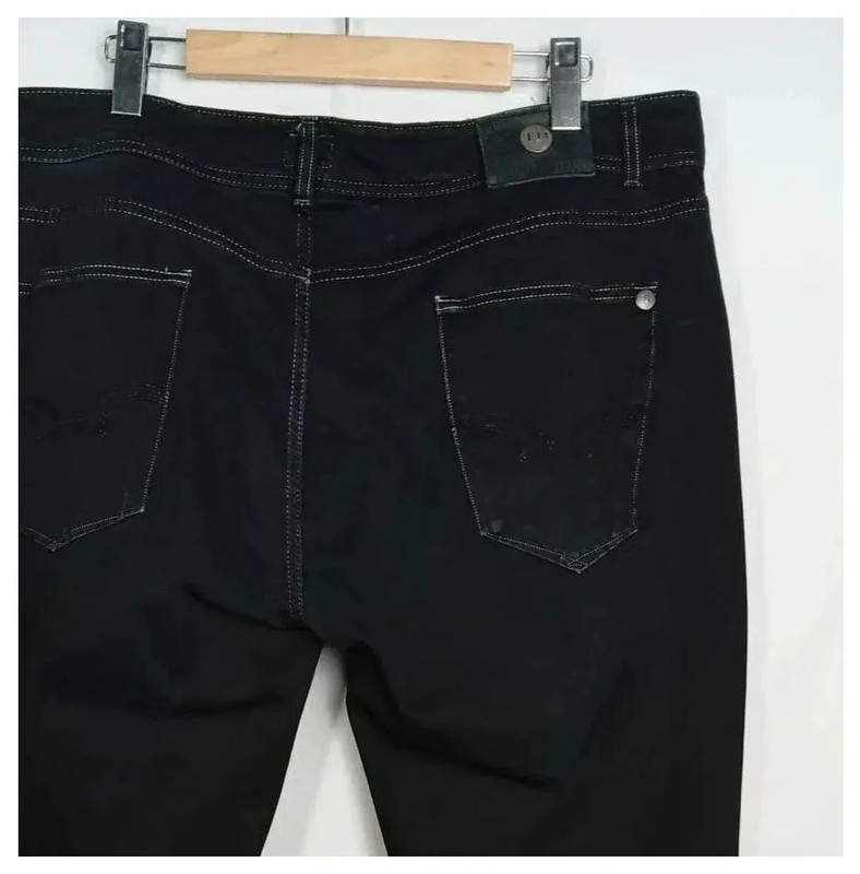 d1cd5949-9960-4b7a-a9ce-dd5cc8671e58.jpeg Pantalones vaqueros trussardi negro talla w44 o talla 54