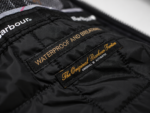 Barbour — Chaqueta con capucha negra - Imagen 7